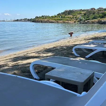 Appartement Quiet With Big Terrace In Santa Marina With Parking *