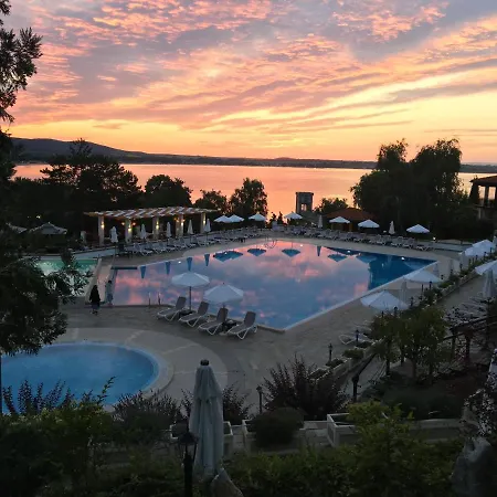 Quiet With Big Terrace In Santa Marina With Parking Sosopol