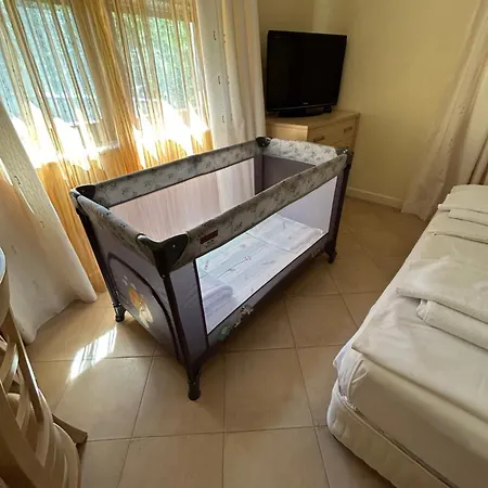 Quiet With Big Terrace In Santa Marina With Parking * Sosopol