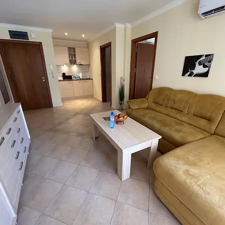 Quiet With Big Terrace In Santa Marina With Parking