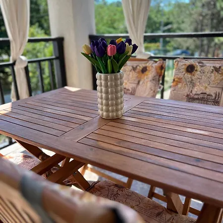 Quiet With Big Terrace In Santa Marina With Parking Lejlighed *